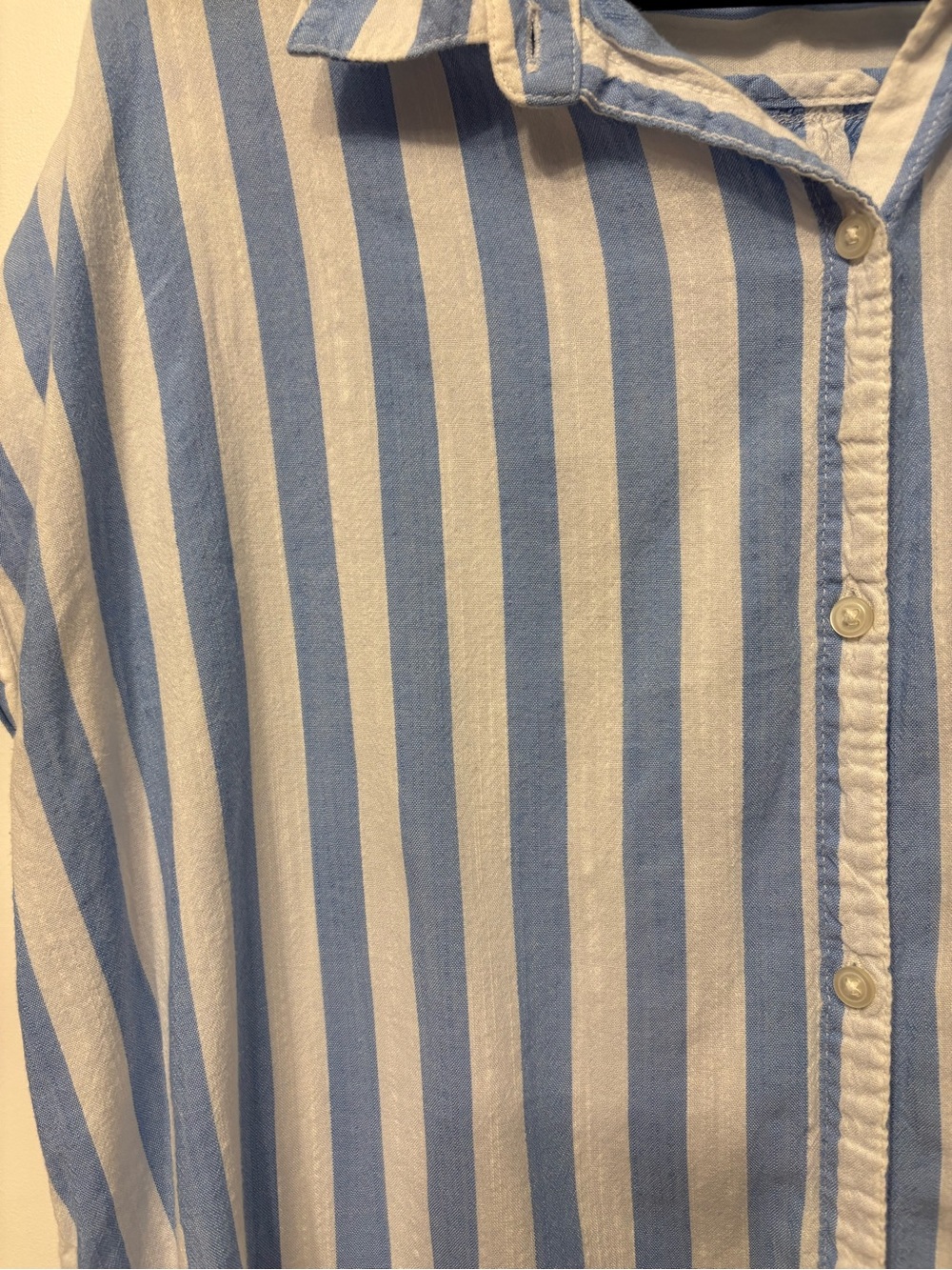 Old Navy Casual Blue & White Striped Button up - Picture 2 of 2